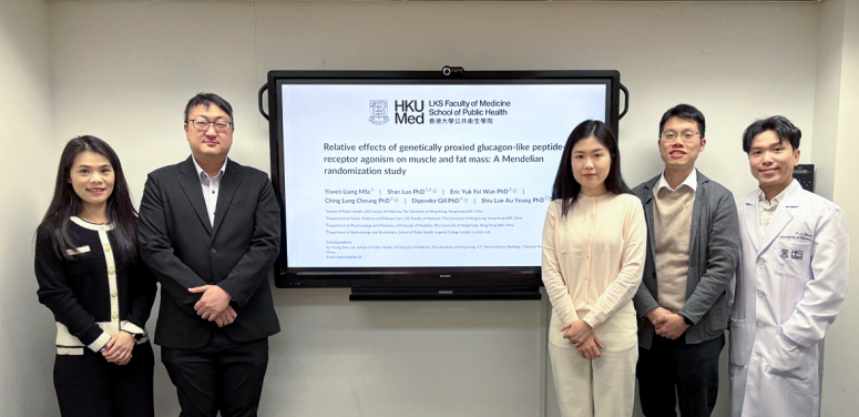 Led by Professor Ryan Au Yeung Shiu-lun (second left), the HKUMed research team reveals genetic evidence showing diabetes drug GLP1R agonists achieve weight loss primarily by reducing fat mass more than muscle.
 